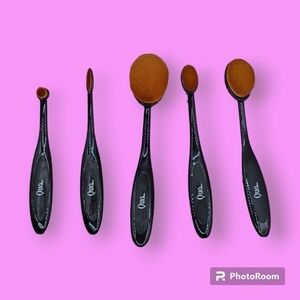 Quo Cosmetics Artisan Brush Set
